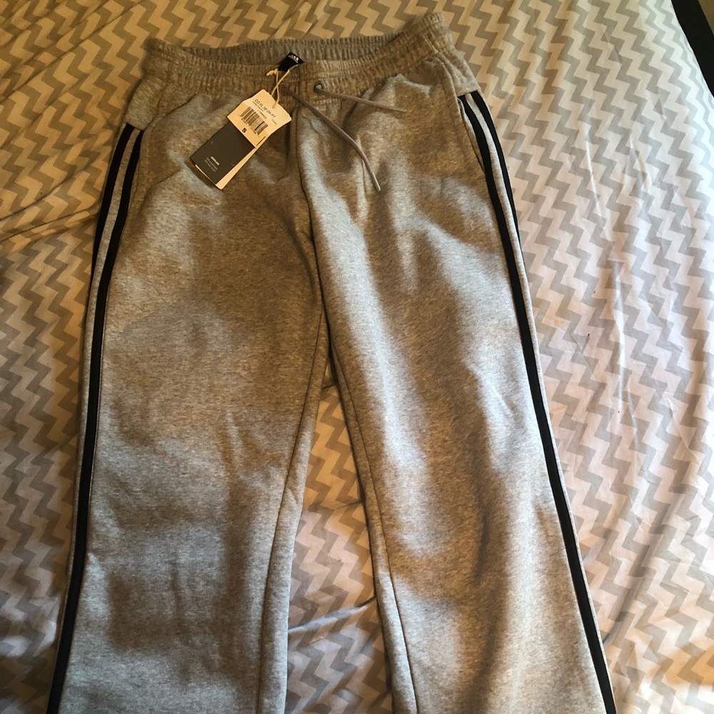 (S) NWT ADIDAS PANTS